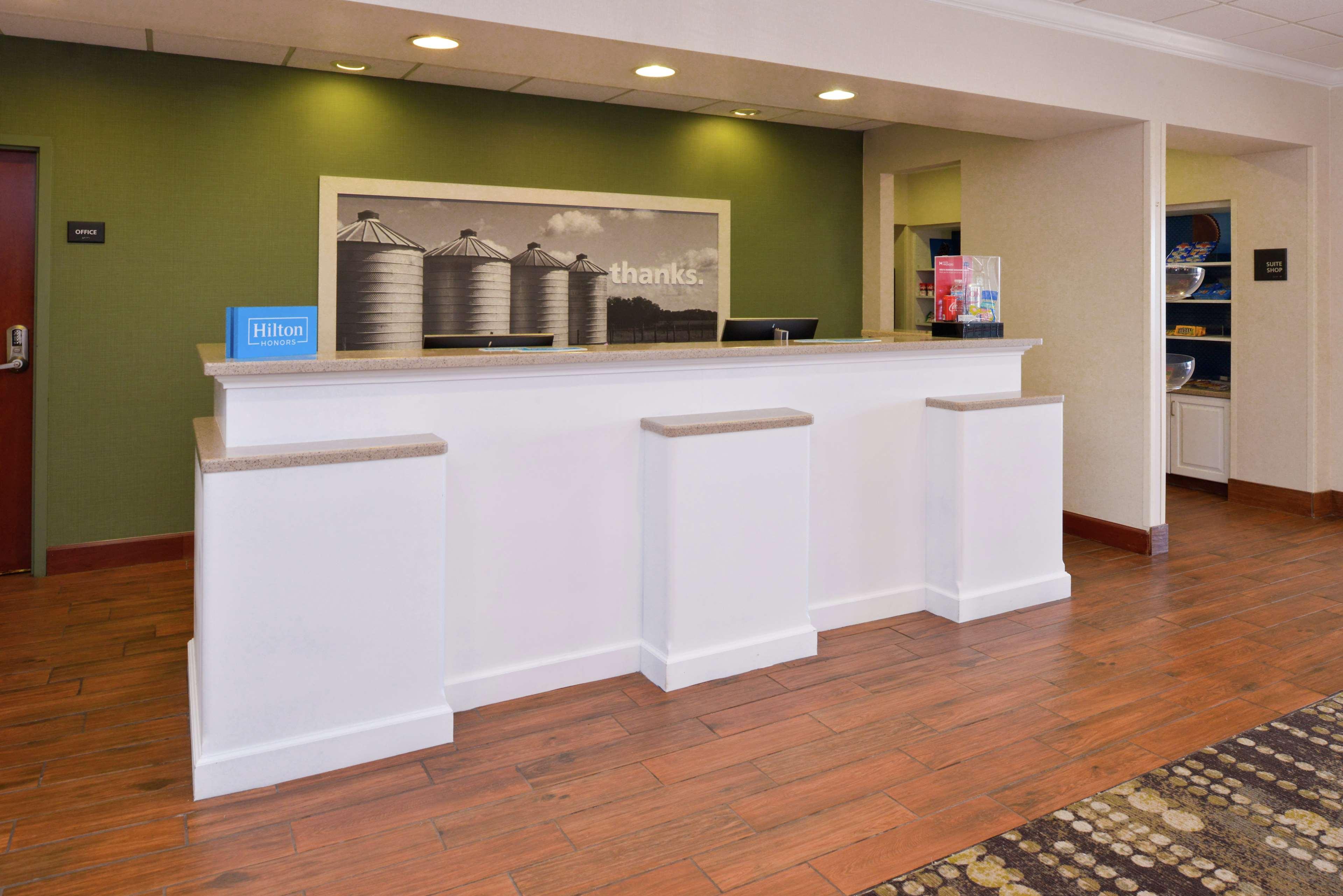 Hampton Inn & Suites Wilmington Exterior foto